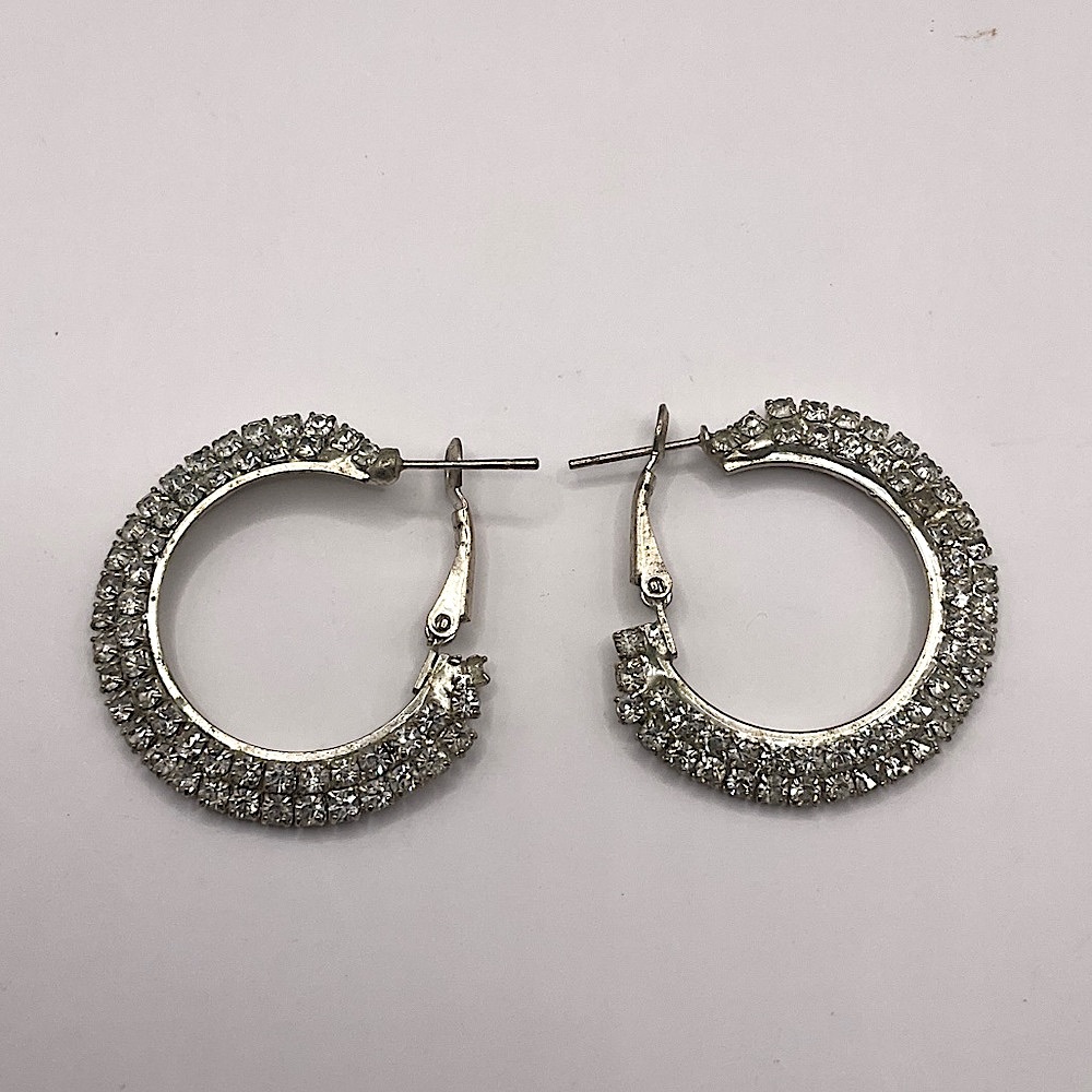 5/$25 - Vintage Sparkling Silvertone Crystal Omega Back Hoop Earrings
